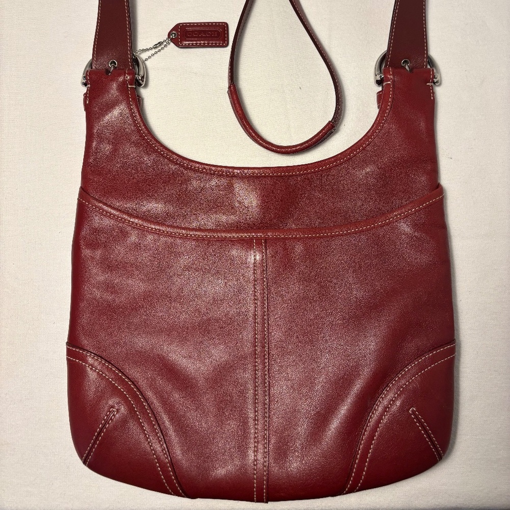 Coach Vintage Red Leather Soho Slim Hippie 9549